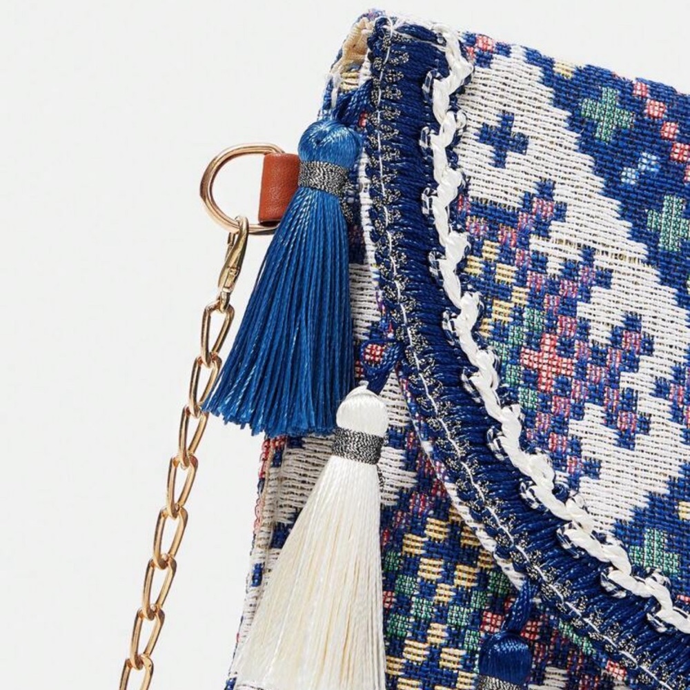 Fringe Decorated Flip Cover Multicolor Woven Bag - Picture 8 of 9
